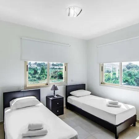 In Sleeps 6 Includes Swimming Pool Air Con And Wifi 9 Villa *