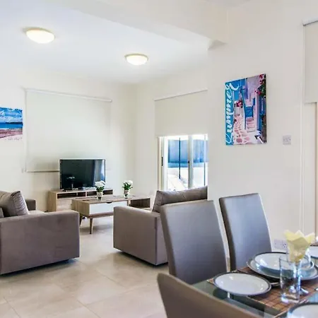 In Sleeps 6 Includes Swimming Pool Air Con And Wifi 9 Villa Polis